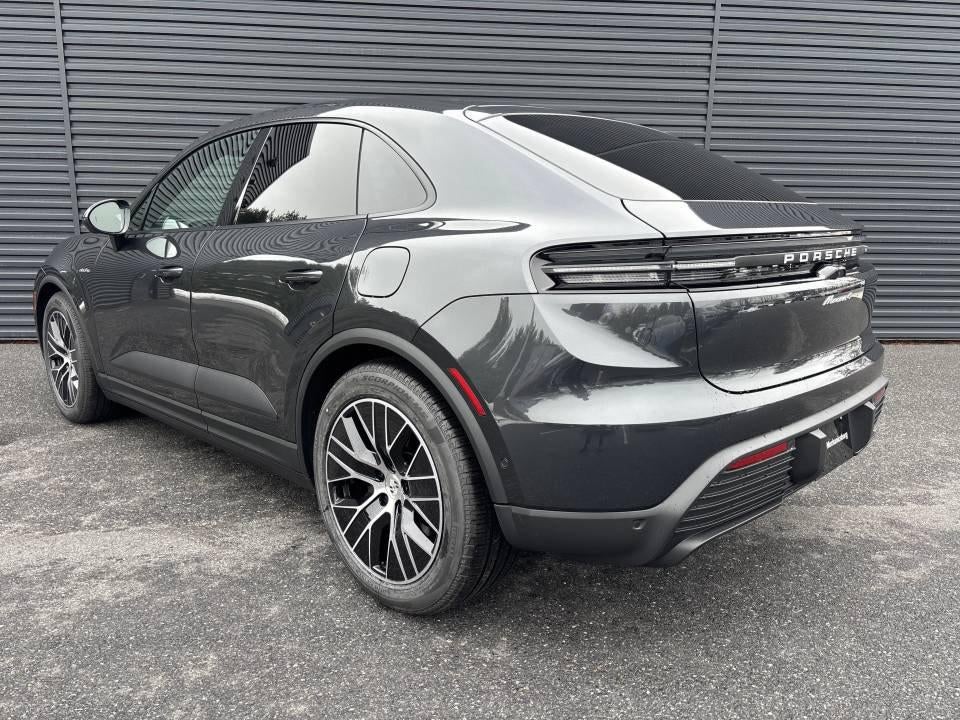 2026 Porsche Macan Electric 4 AWD
