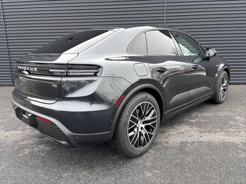 2026 Porsche Macan Electric 4 AWD