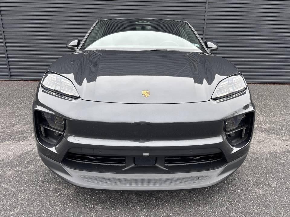 2026 Porsche Macan Electric 4 AWD