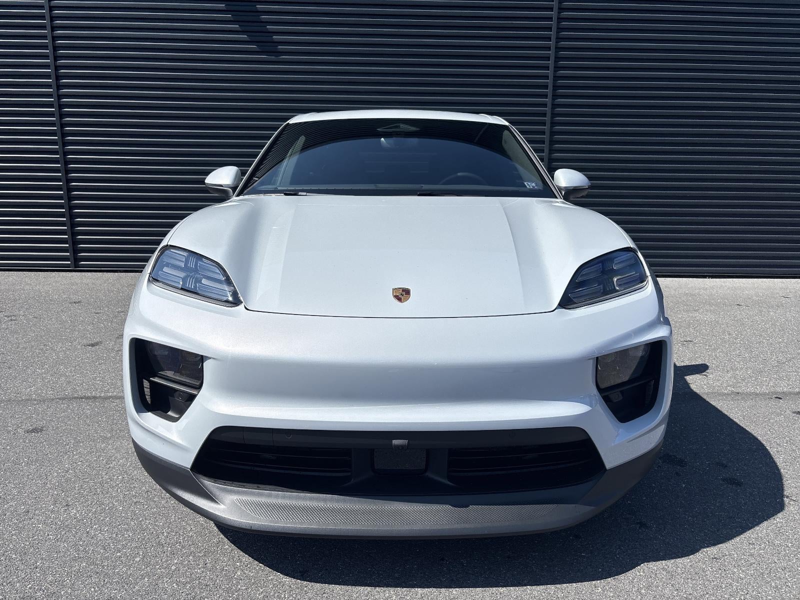 2025 Porsche Macan Electric RWD