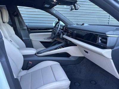 2025 Porsche Macan Electric RWD