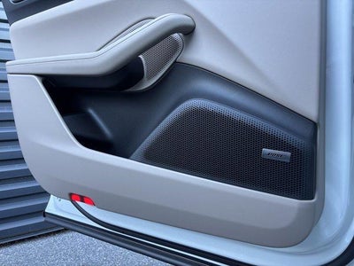 2025 Porsche Macan Electric RWD