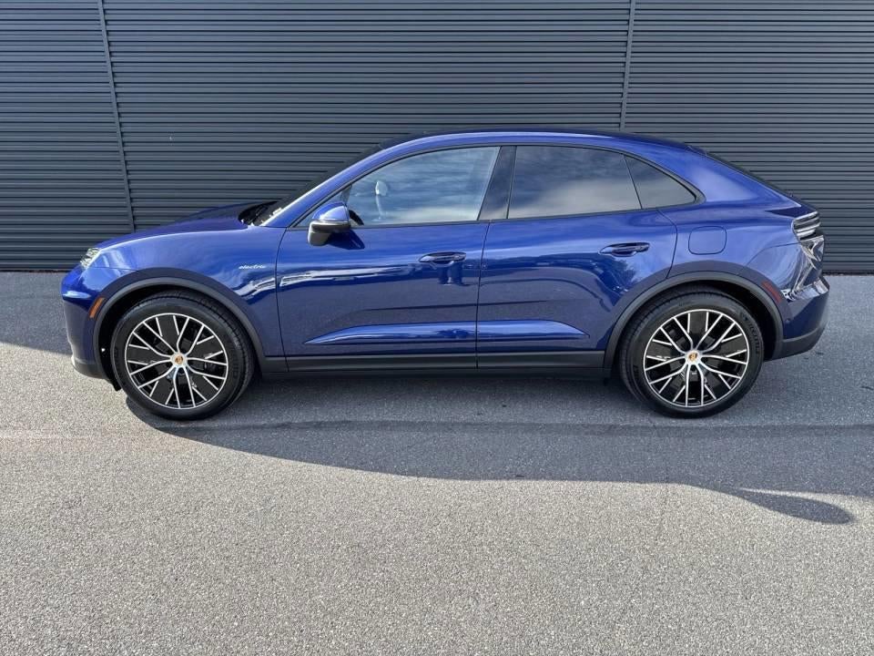 2025 Porsche Macan Electric RWD