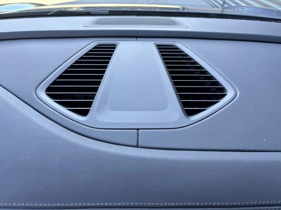 2025 Porsche Macan Electric RWD