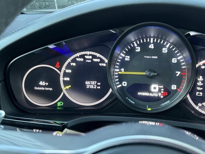 2022 Porsche Cayenne E-Hybrid AWD