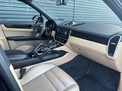 2022 Porsche Cayenne E-Hybrid AWD