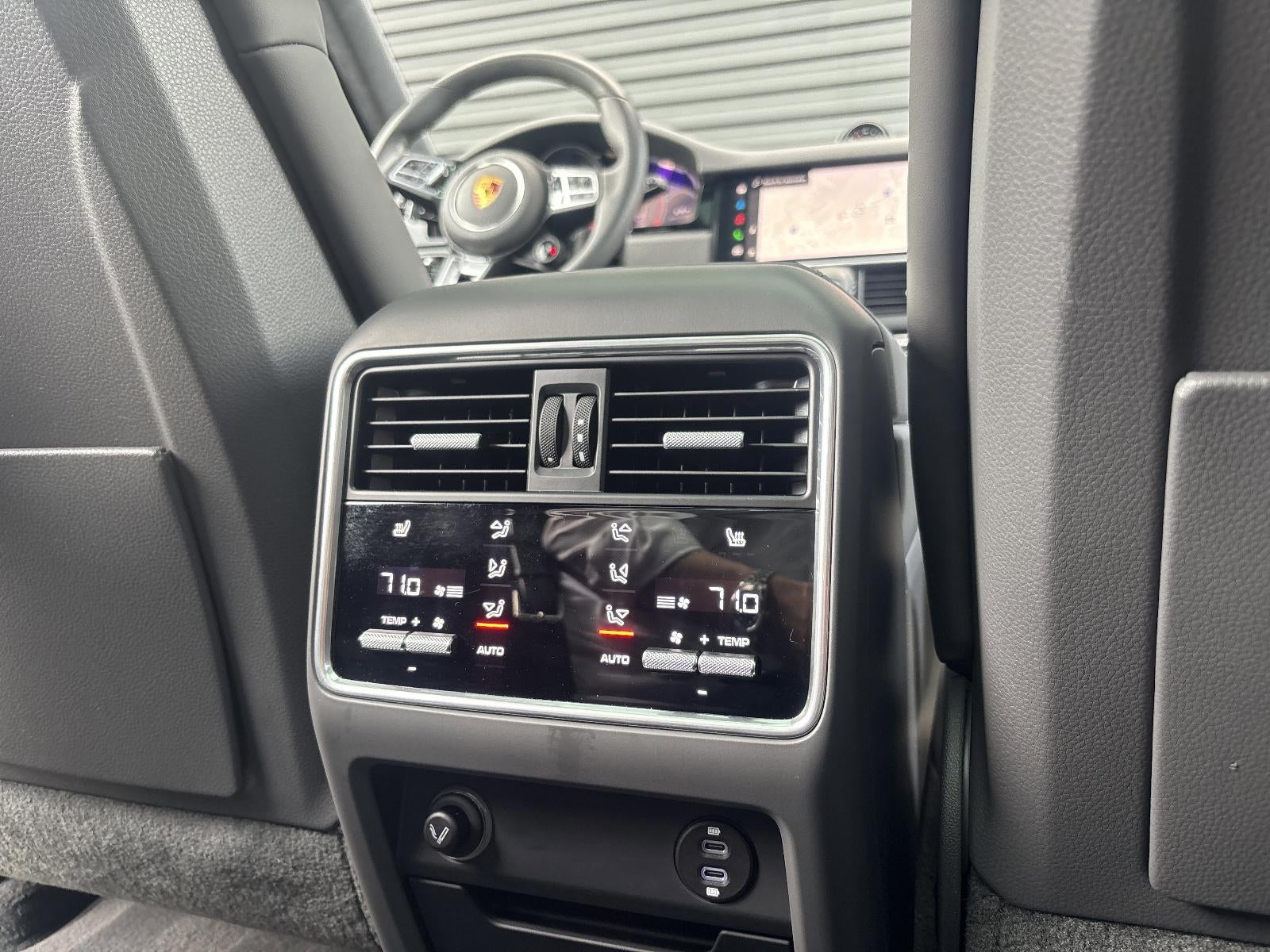 2022 Porsche Cayenne Turbo AWD