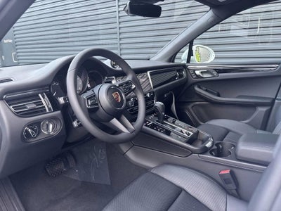 2025 Porsche Macan S AWD