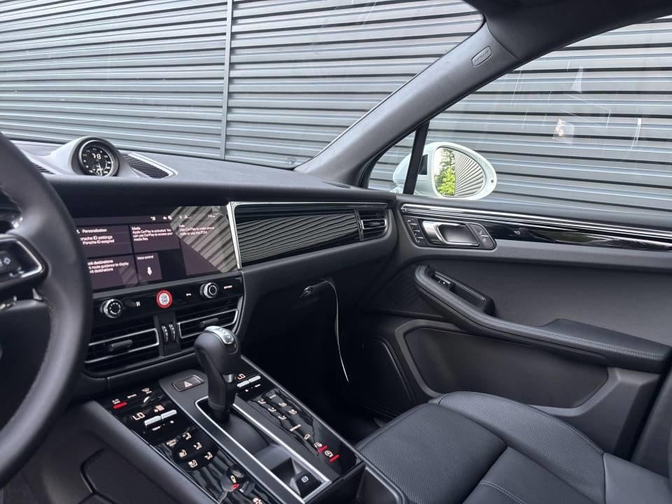 2025 Porsche Macan S AWD