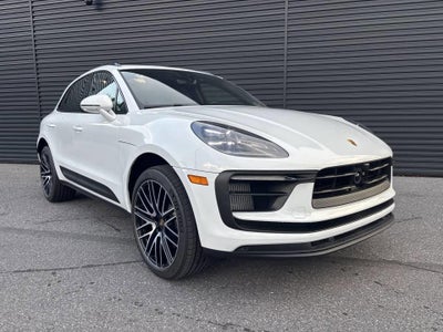 2025 Porsche Macan S AWD