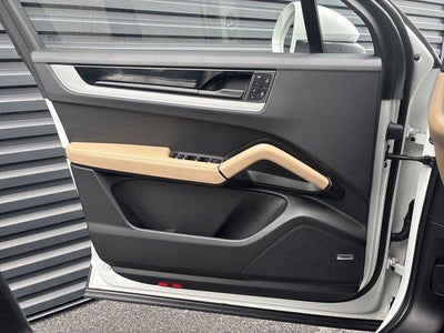 2024 Porsche Cayenne S AWD