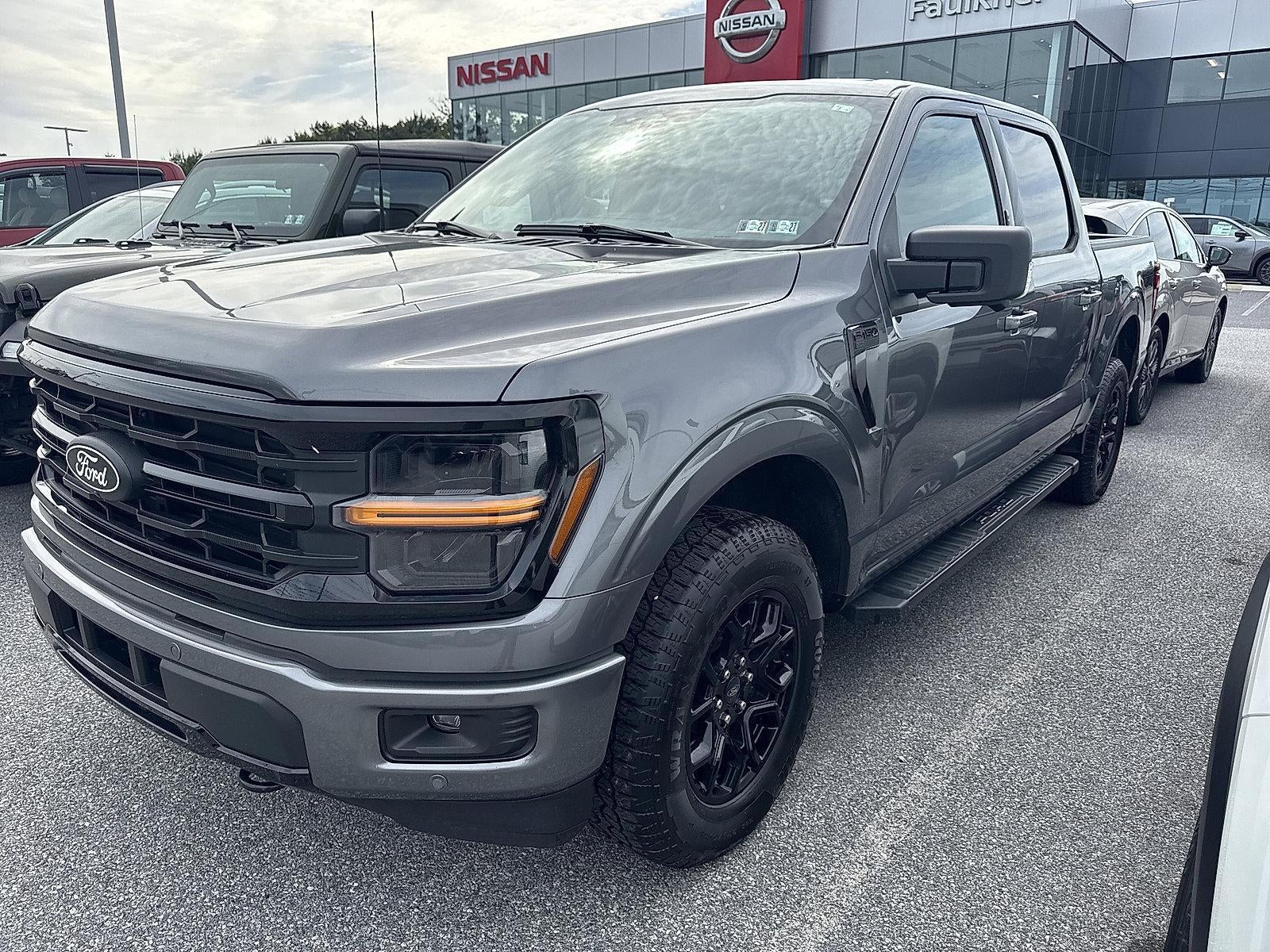 2024 Ford F-150 XLT 4WD SuperCrew 5.5' Box