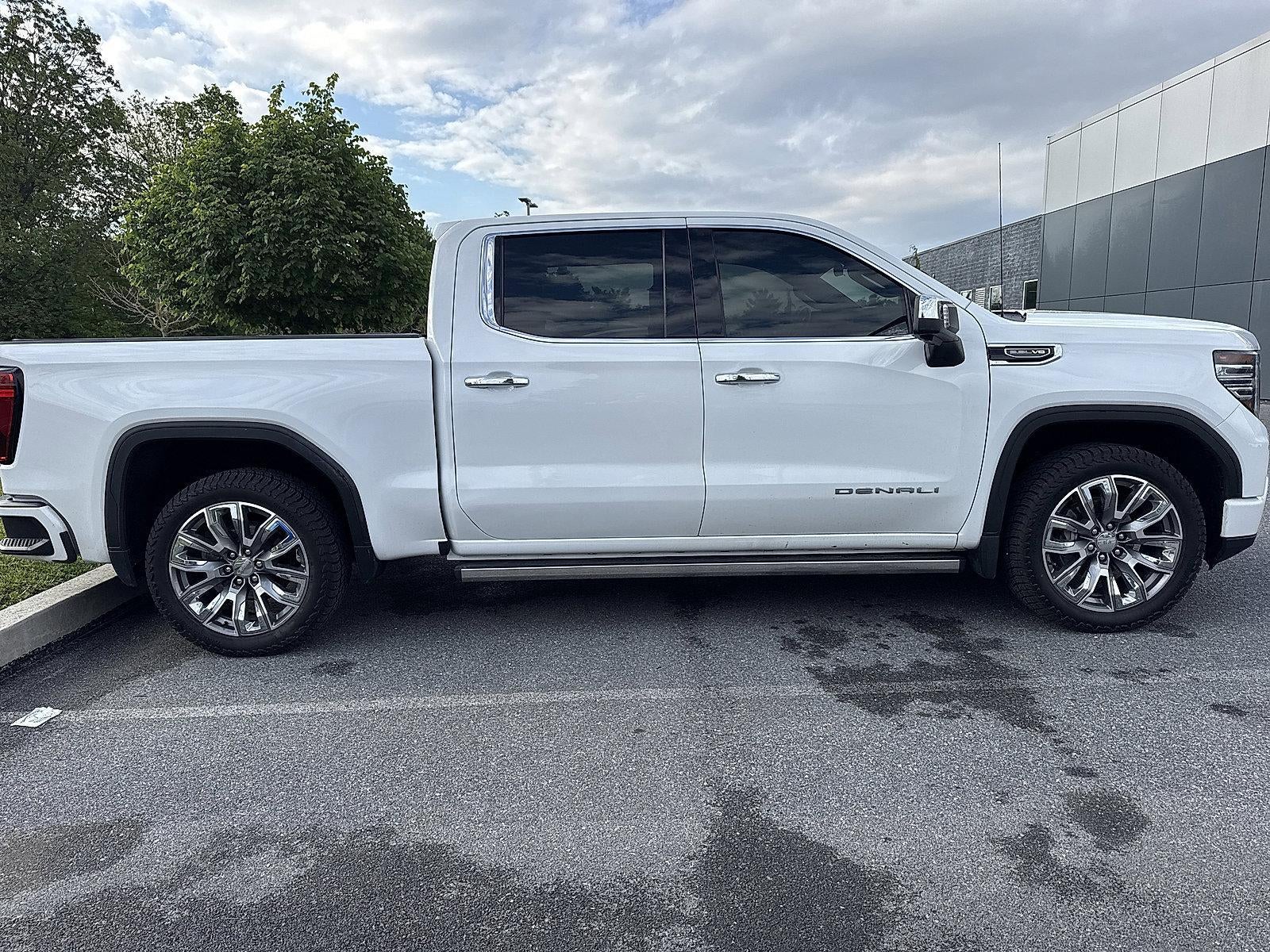2023 GMC Sierra 1500 Crew Cab Short Box 4-Wheel Drive Denali