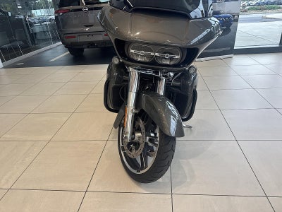 2019 Harley Davidson Touring Base