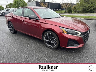 2023 Nissan Altima SR