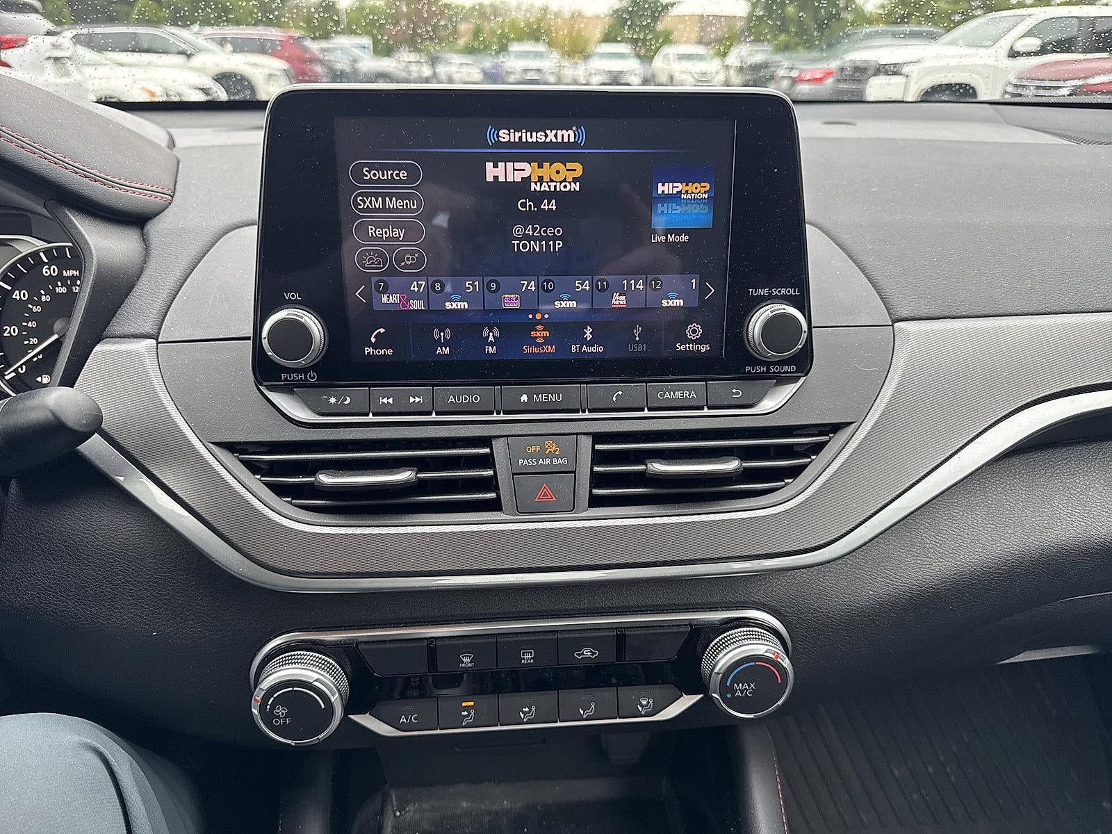 2023 Nissan Altima SR