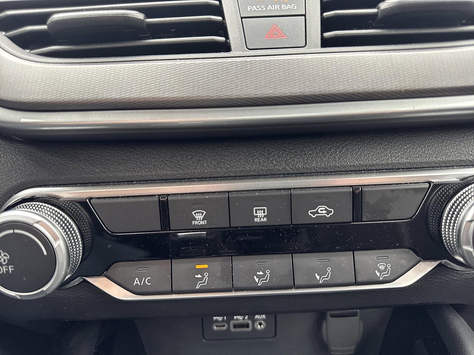 2023 Nissan Altima SR