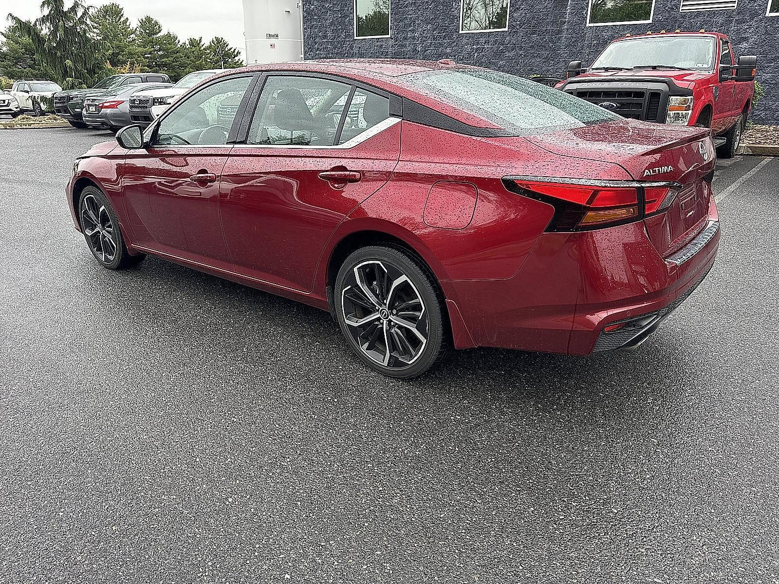 2023 Nissan Altima SR