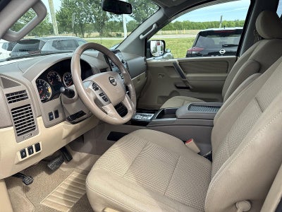 2014 Nissan Titan 4WD Crew Cab Short Bed SV