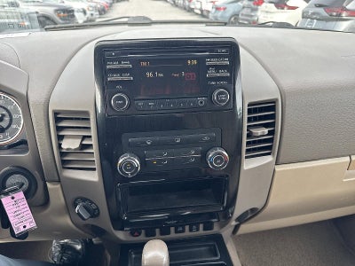 2014 Nissan Titan 4WD Crew Cab Short Bed SV