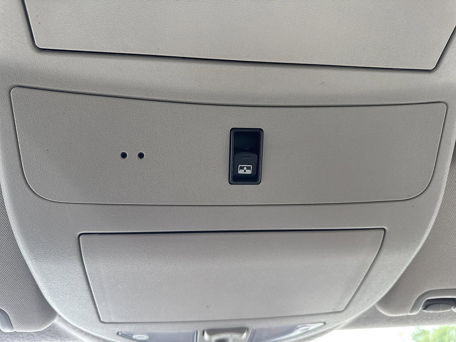 2014 Nissan Titan 4WD Crew Cab Short Bed SV