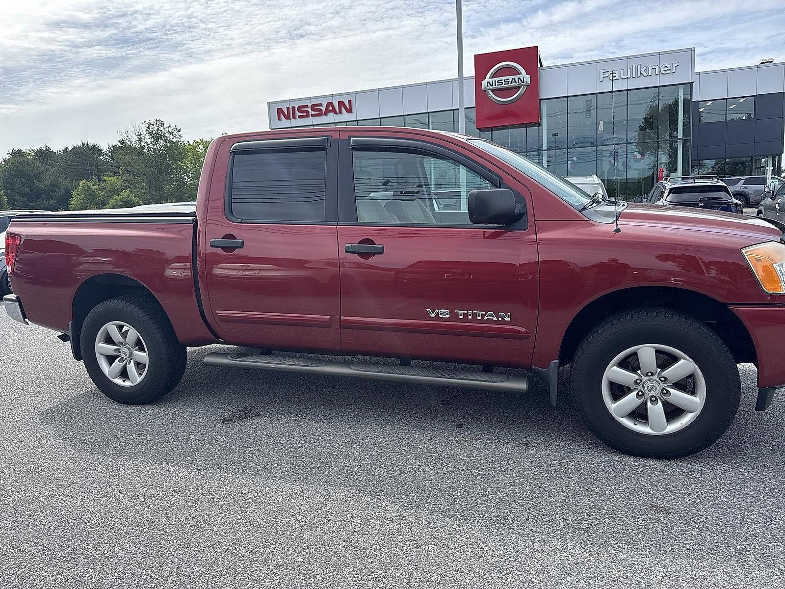 2014 Nissan Titan 4WD Crew Cab Short Bed SV
