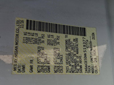 2017 Nissan Titan 4x4 Crew Cab SL