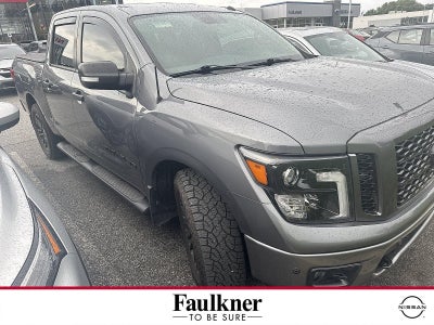 2019 Nissan TITAN Crew Cab SV