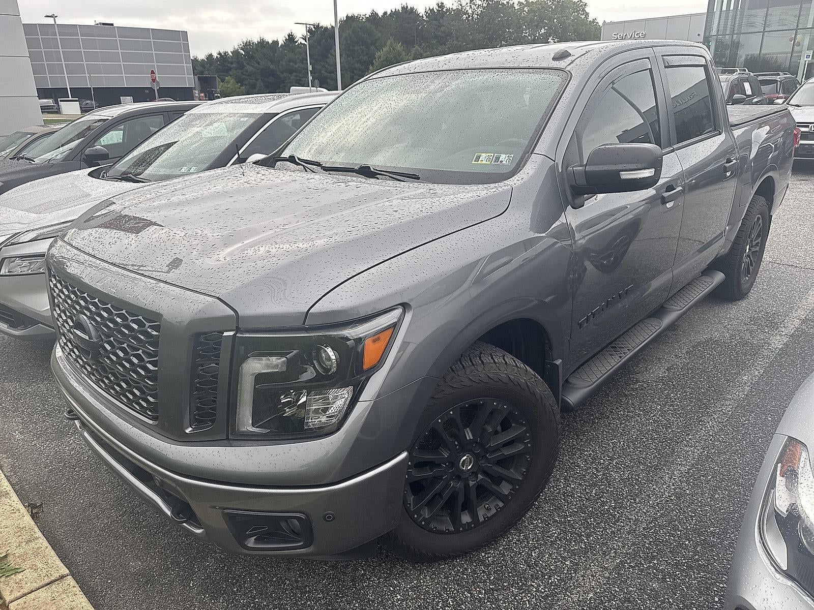 2019 Nissan TITAN Crew Cab SV