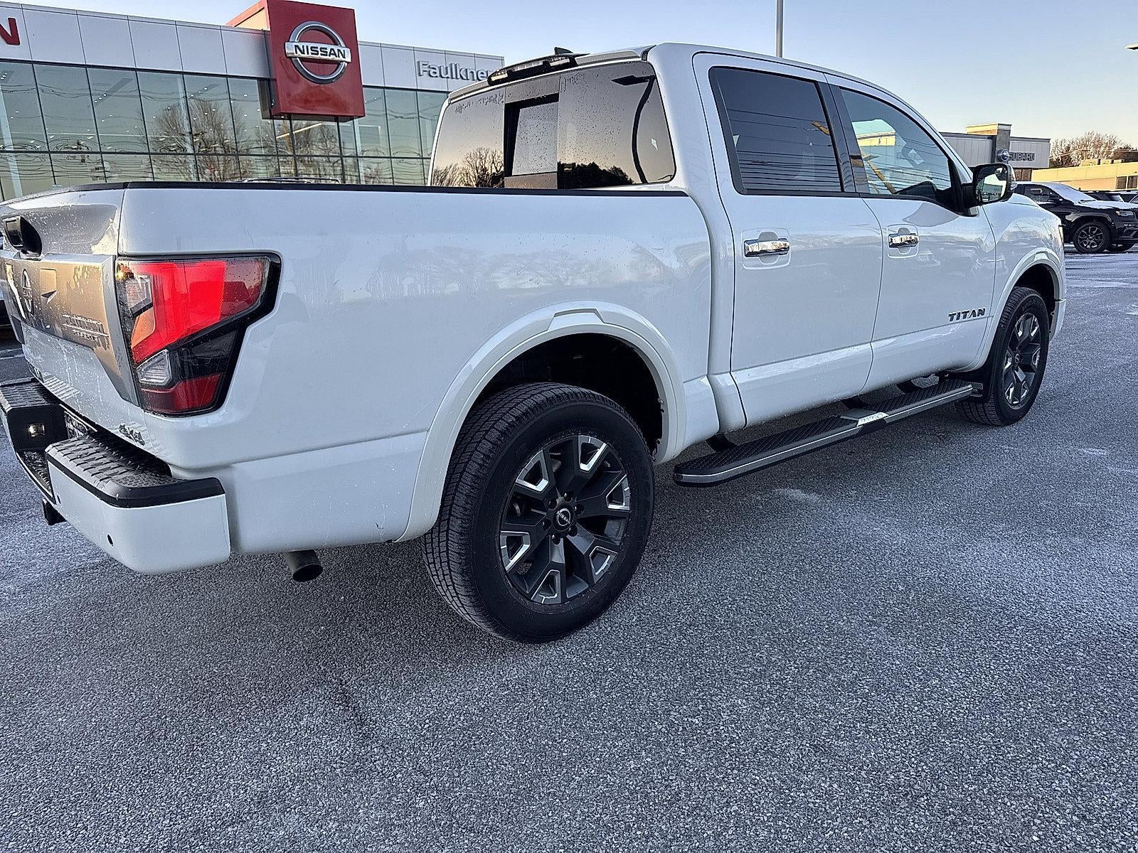 2024 Nissan TITAN Crew Cab Platinum Reserve