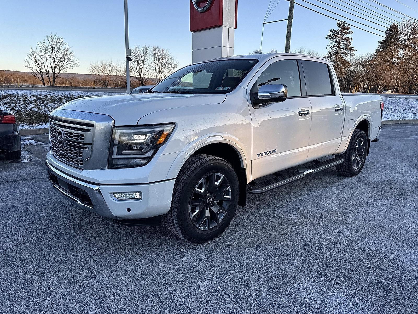2024 Nissan TITAN Crew Cab Platinum Reserve