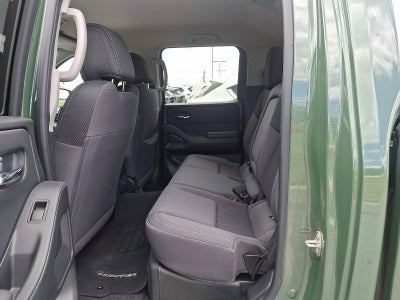 2025 Nissan Frontier Crew Cab SV