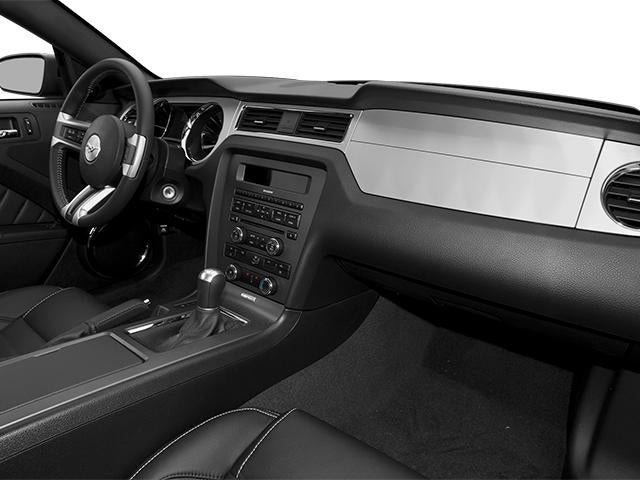 2014 Ford Mustang 2dr Cpe V6