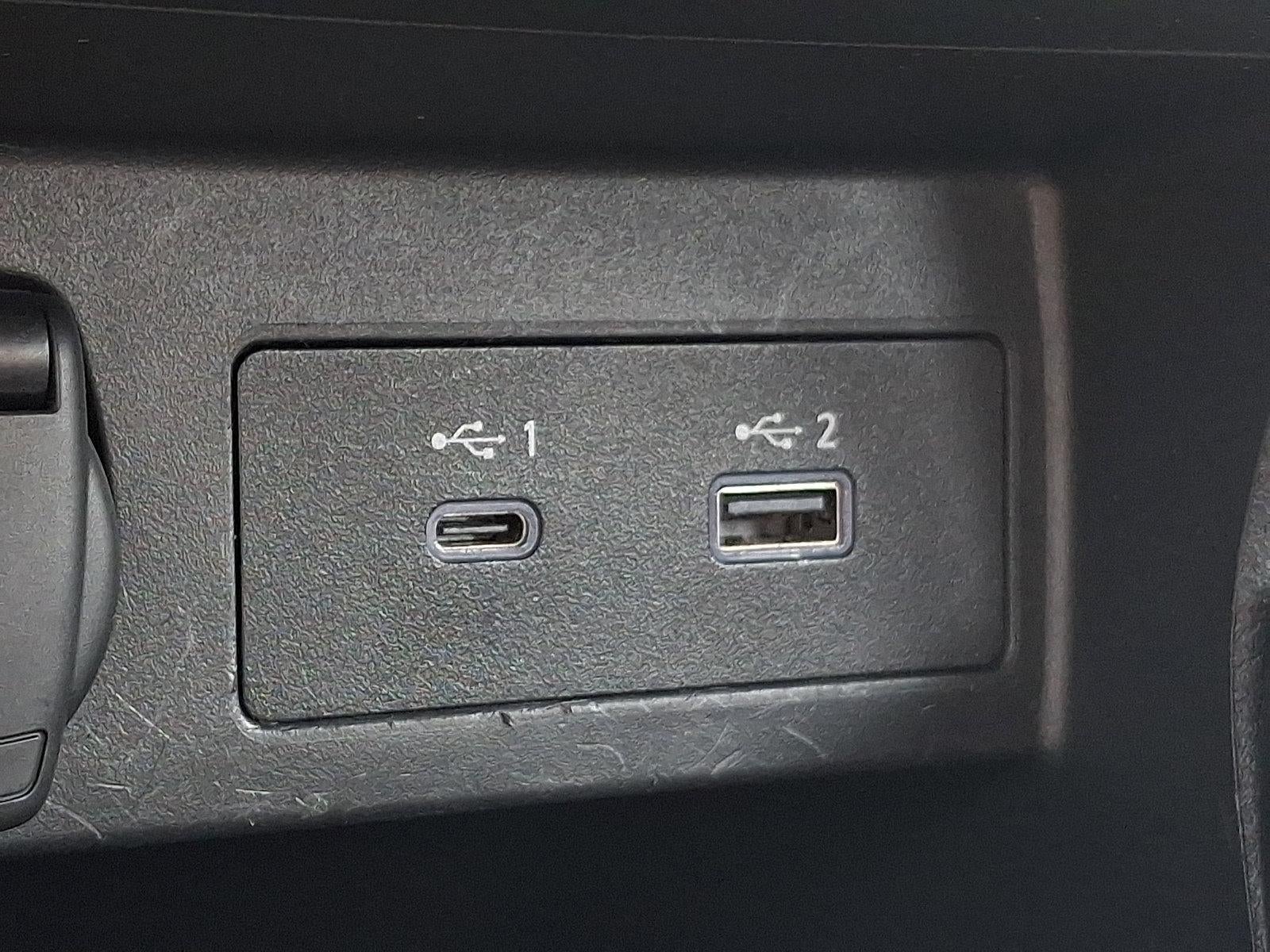 2024 Nissan Versa SR