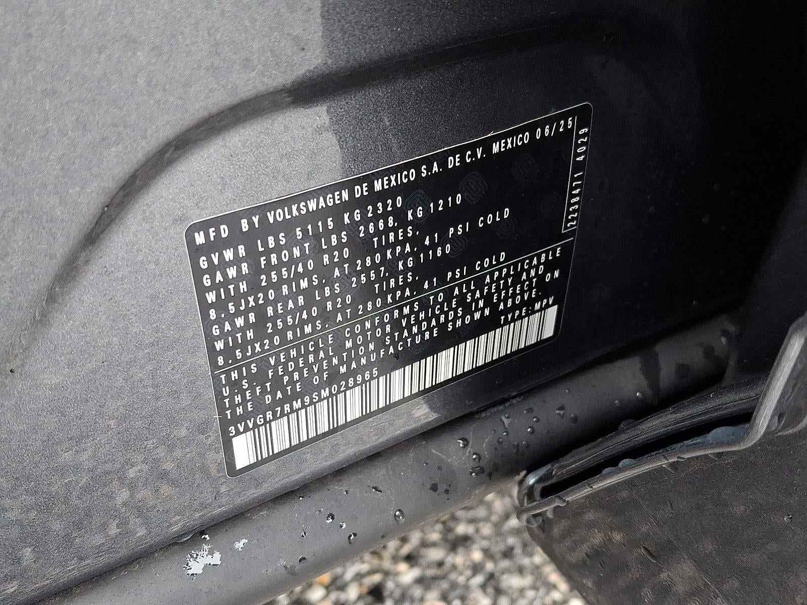 2025 Volkswagen Tiguan 2.0T SE R-Line Black 4MOTION