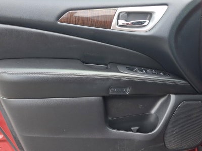 2014 Nissan Pathfinder 2WD 4dr Platinum