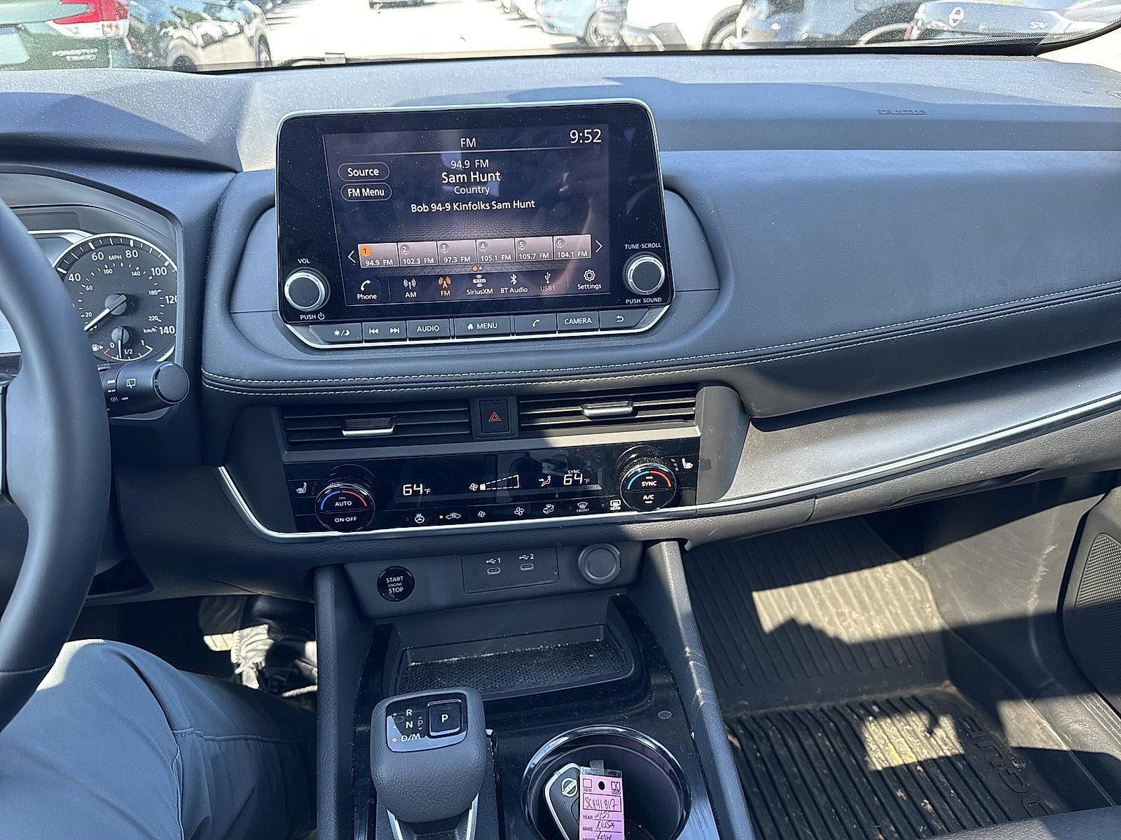 2025 Nissan Rogue SV