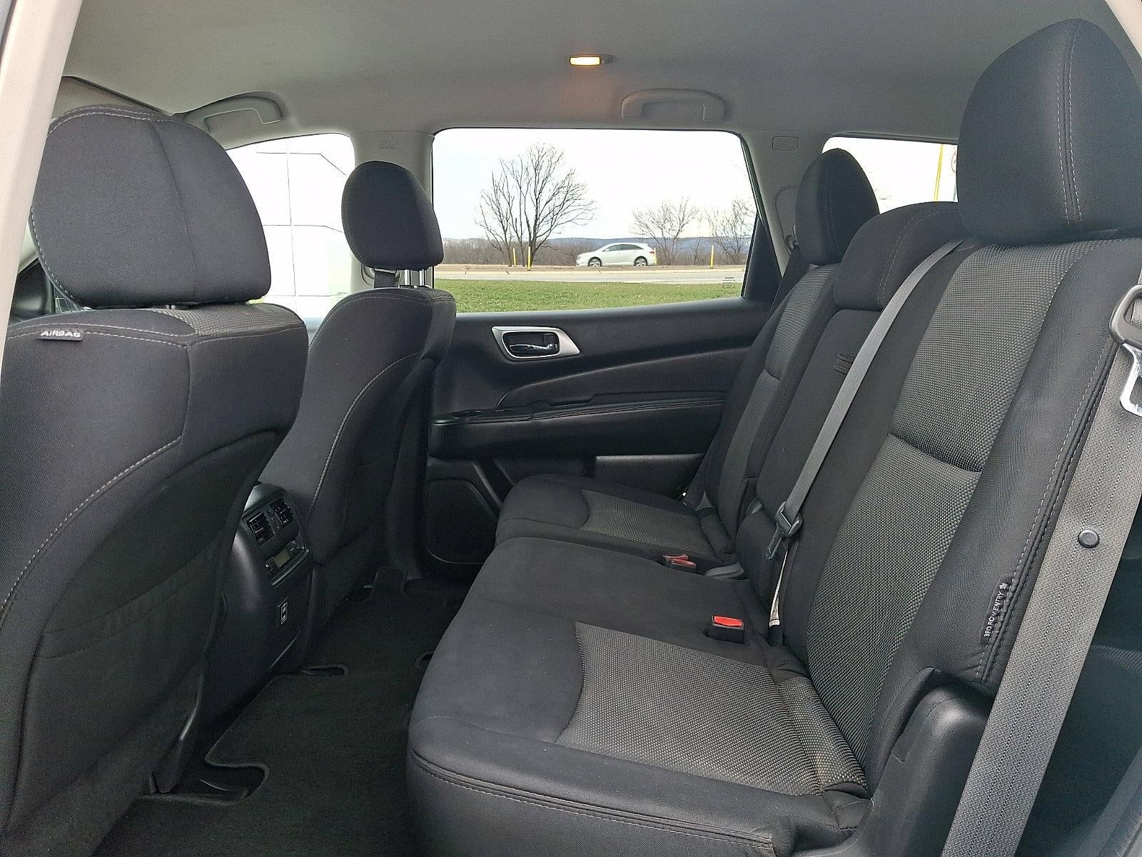 2018 Nissan Pathfinder 4x4 SV