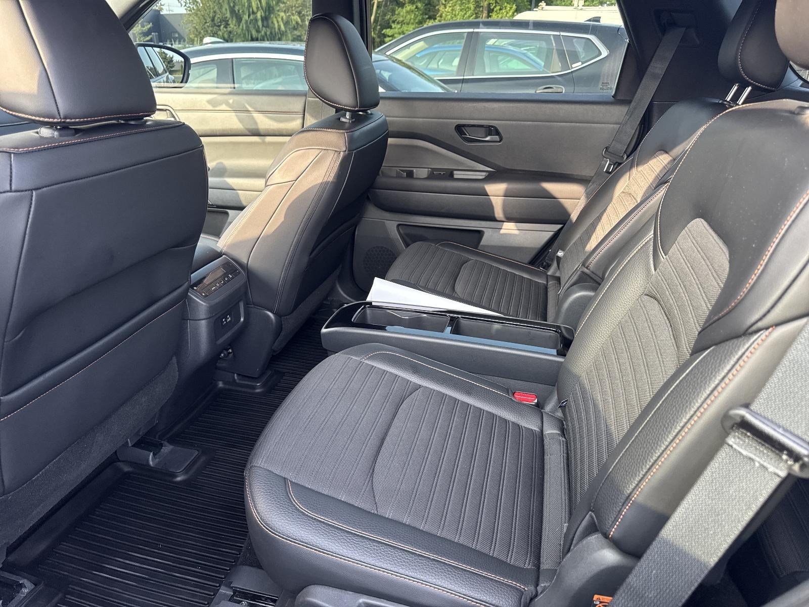 2024 Nissan Pathfinder Rock Creek®
