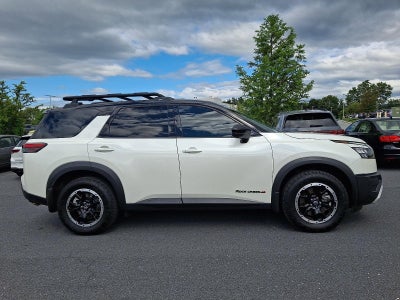2024 Nissan Pathfinder Rock Creek®