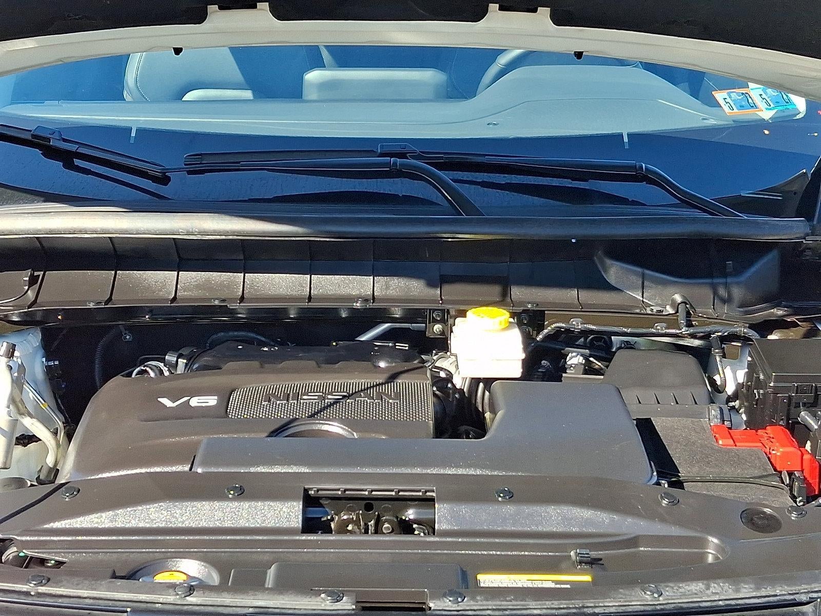 2022 Nissan Pathfinder SL