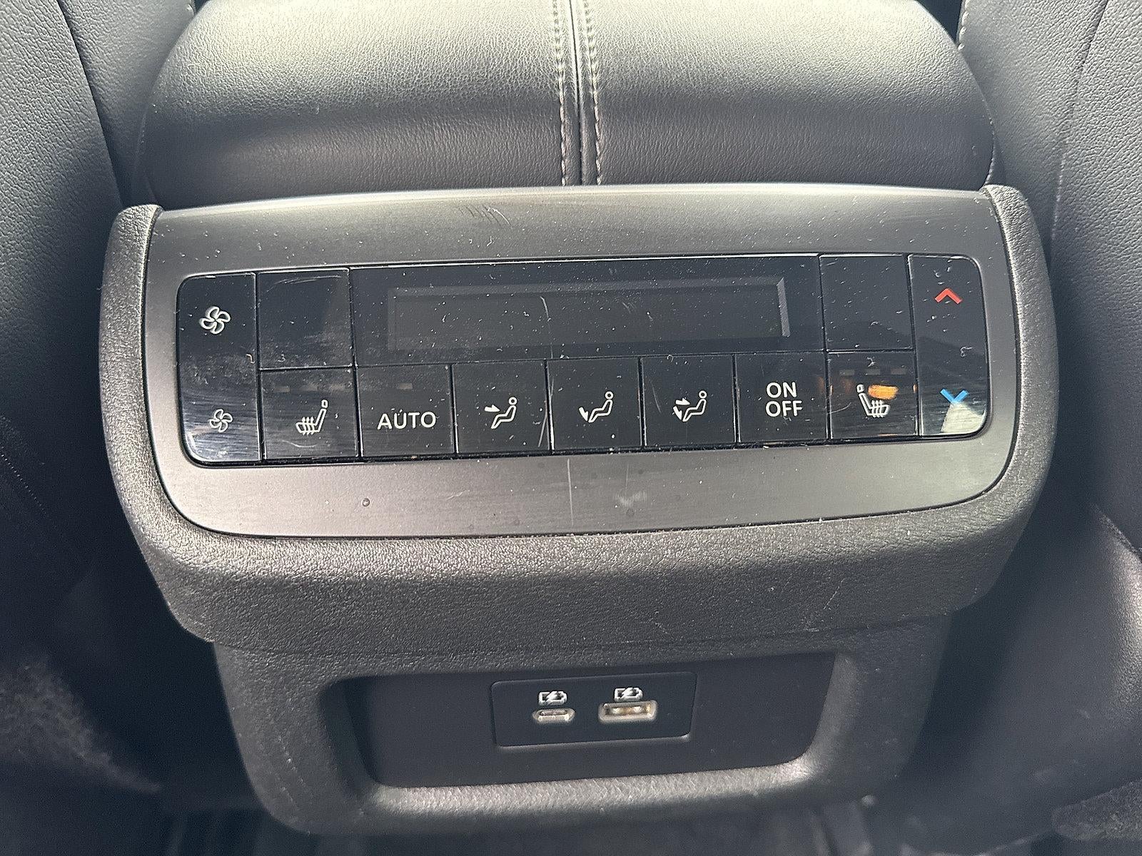 2024 Nissan Pathfinder SL 4WD