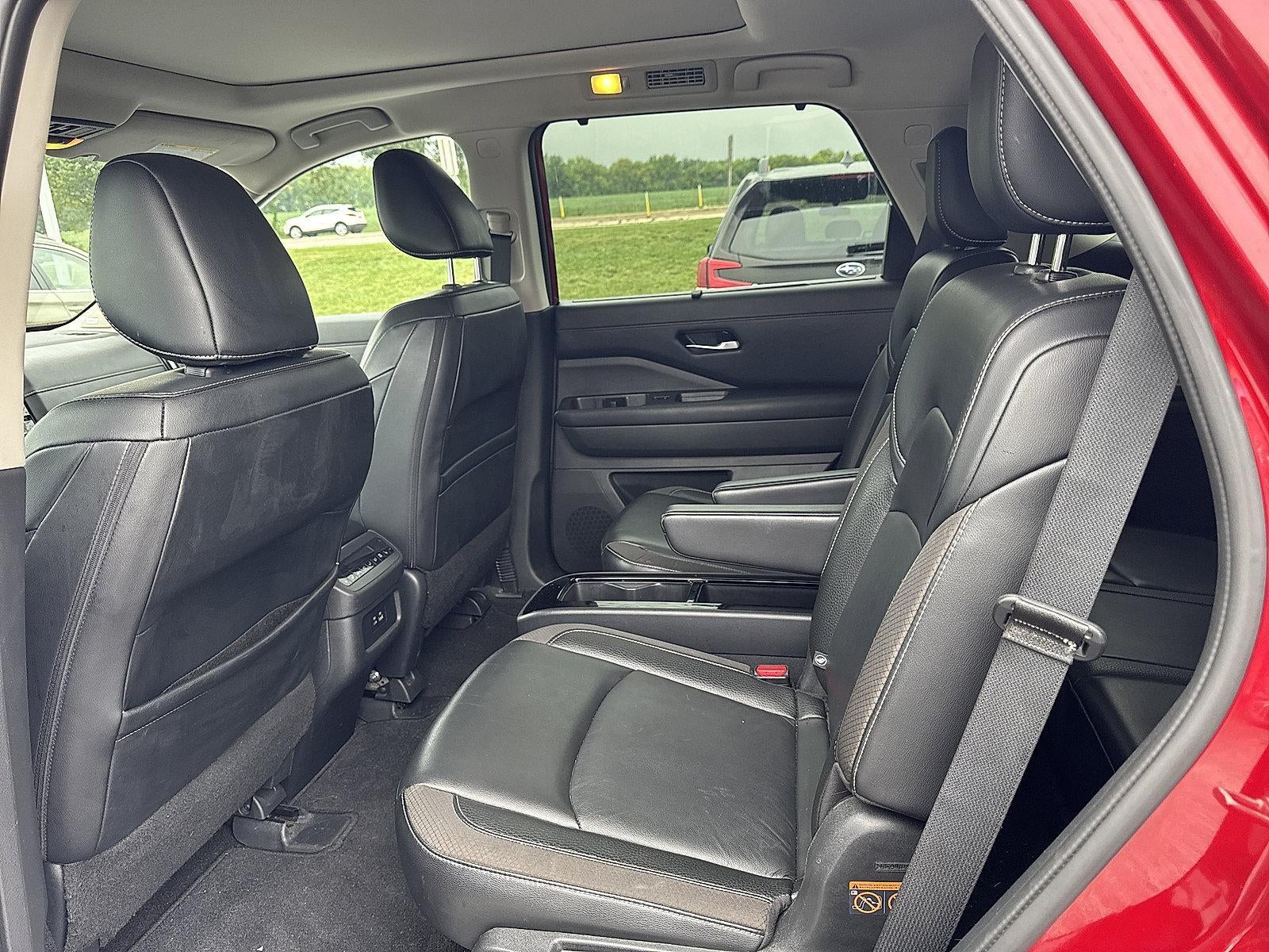 2024 Nissan Pathfinder SL 4WD