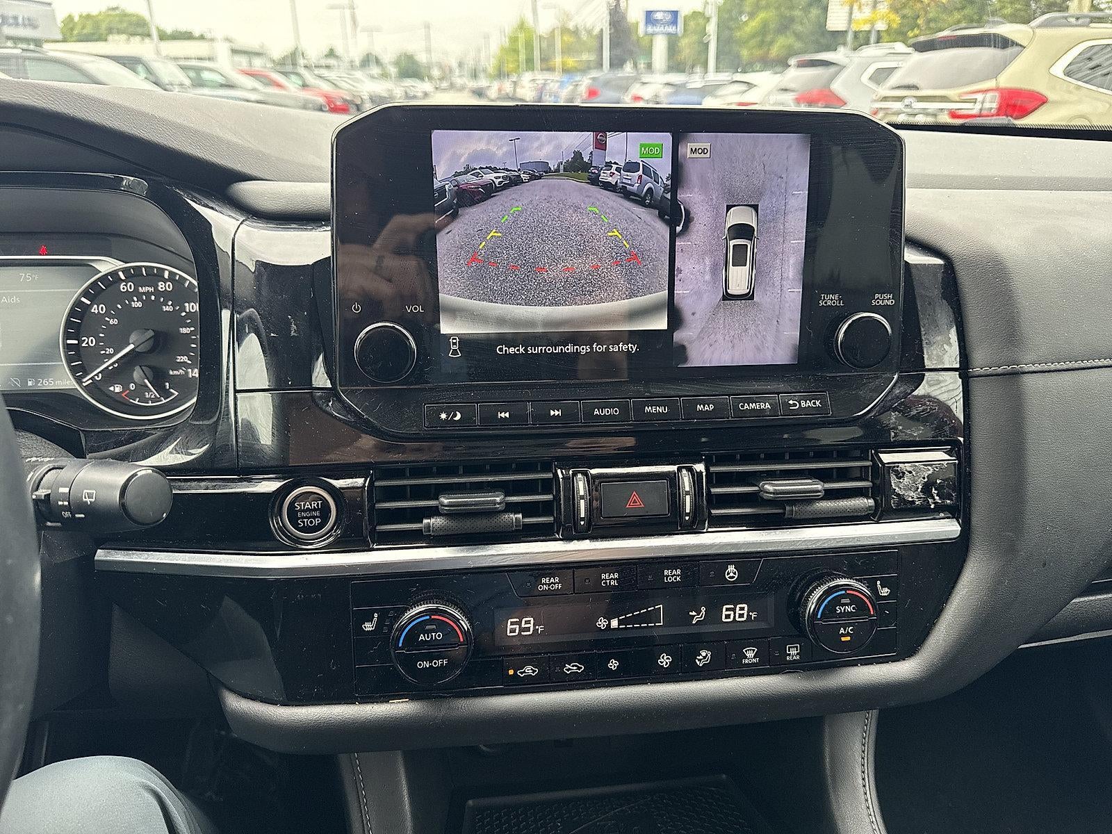 2024 Nissan Pathfinder SL 4WD