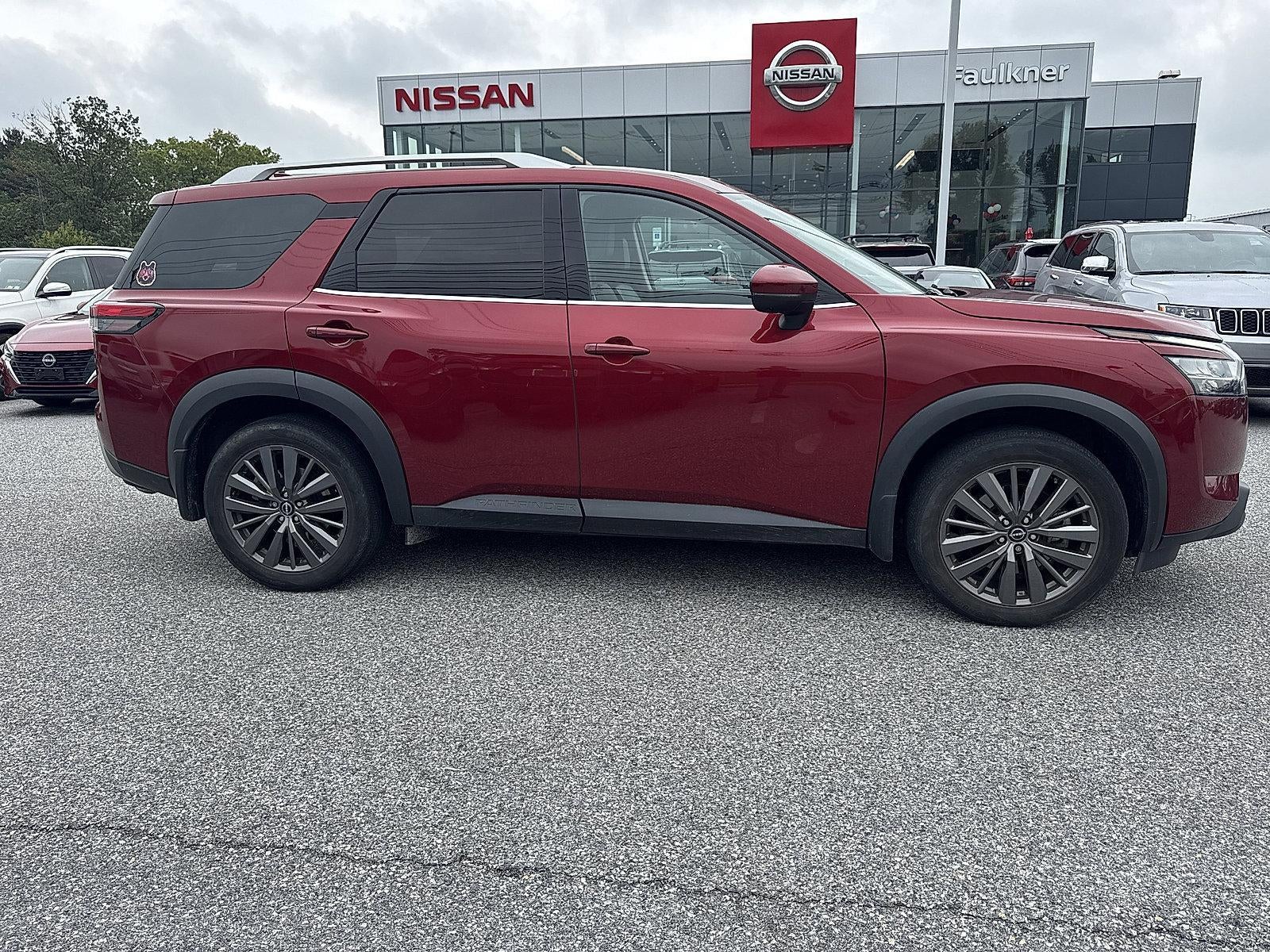 2024 Nissan Pathfinder SL 4WD
