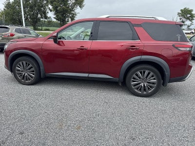 2024 Nissan Pathfinder SL 4WD