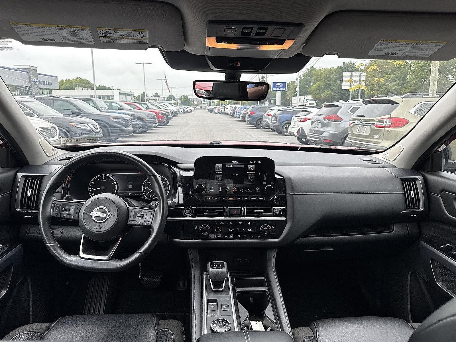 2024 Nissan Pathfinder SL 4WD