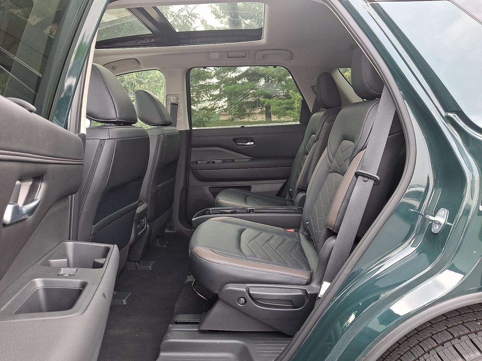 2023 Nissan Pathfinder Platinum 4WD