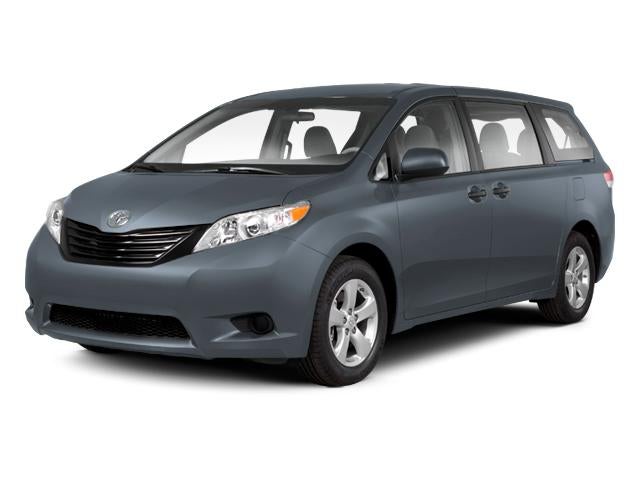 2013 Toyota Sienna 5dr 8-Pass Van V6 LE FWD (Natl)