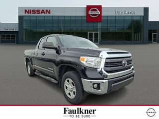 2015 Toyota Tundra 4WD Truck 4WD Double Cab Standard Bed 4.6L V8 SR5 (Natl)